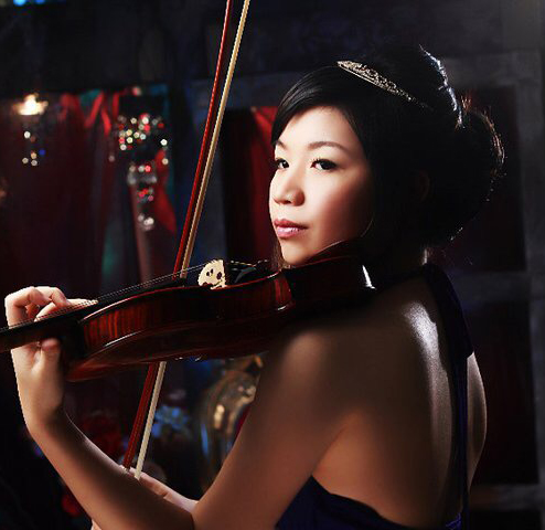 Concertmaster Jessica Tseng
